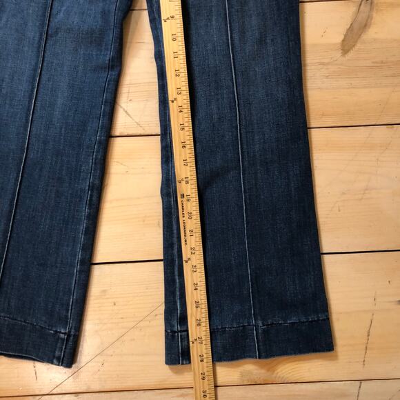 Talbots NWT Women's Petite Flare Jean Size 6P - Picture 9 of 11
